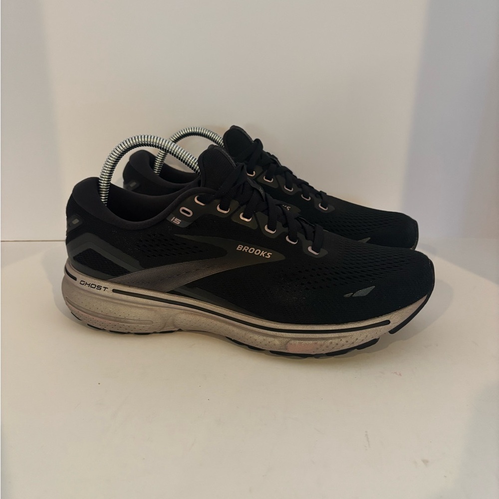 Brooks Ghost size 10.5